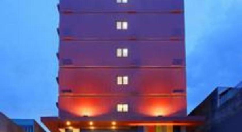 ג'קרטה Amaris Hotel Pasar Baru מראה חיצוני תמונה