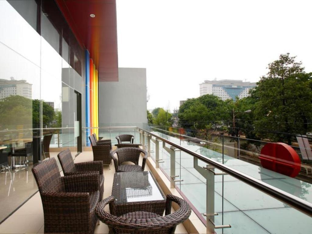 ג'קרטה Amaris Hotel Pasar Baru מראה חיצוני תמונה